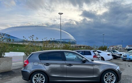 BMW 1 серия, 2007 год, 800 000 рублей, 10 фотография