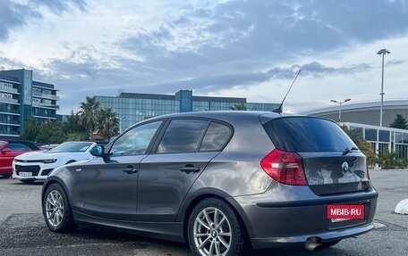 BMW 1 серия, 2007 год, 800 000 рублей, 3 фотография