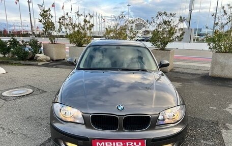 BMW 1 серия, 2007 год, 800 000 рублей, 1 фотография