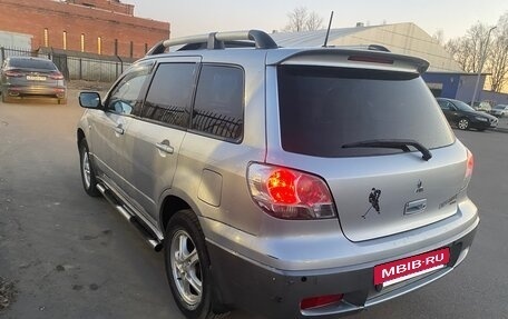 Mitsubishi Outlander III рестайлинг 3, 2003 год, 640 000 рублей, 3 фотография