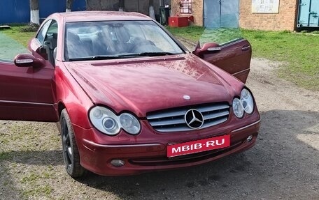Mercedes-Benz CLK-Класс, 2003 год, 950 000 рублей, 1 фотография