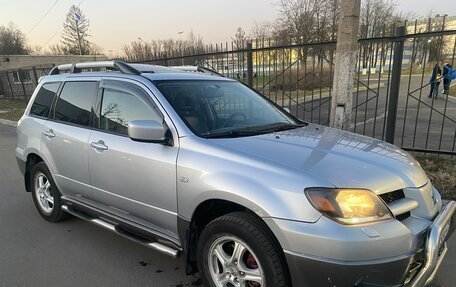 Mitsubishi Outlander III рестайлинг 3, 2003 год, 640 000 рублей, 10 фотография