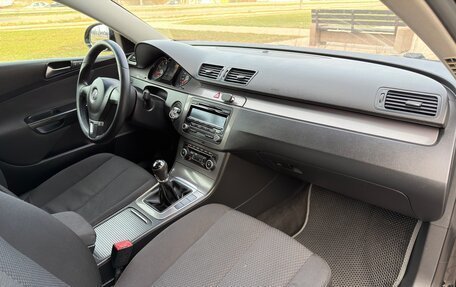 Volkswagen Passat B6, 2010 год, 645 000 рублей, 30 фотография