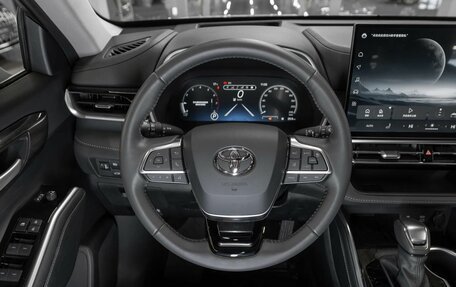 Toyota Highlander, 2025 год, 5 600 000 рублей, 11 фотография