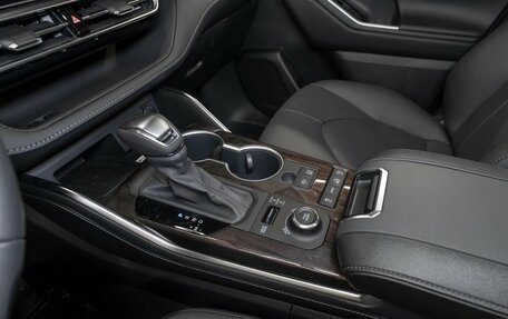 Toyota Highlander, 2025 год, 5 600 000 рублей, 18 фотография