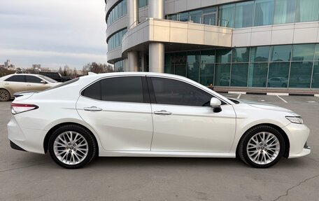 Toyota Camry, 2020 год, 2 850 000 рублей, 18 фотография