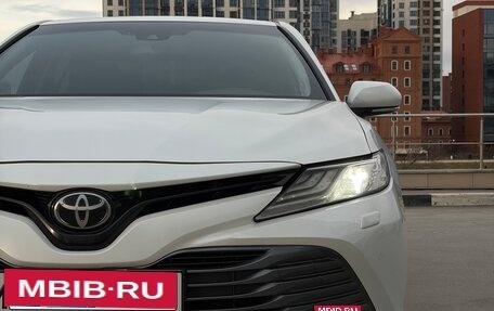 Toyota Camry, 2020 год, 2 850 000 рублей, 13 фотография