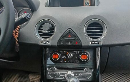 Renault Koleos I рестайлинг 2, 2011 год, 800 000 рублей, 11 фотография