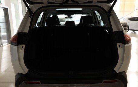 Toyota RAV4, 2025 год, 4 950 000 рублей, 9 фотография