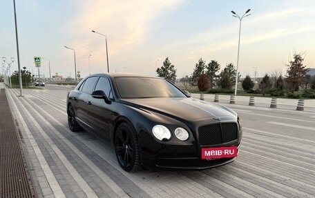 Bentley Flying Spur II, 2013 год, 4 850 000 рублей, 2 фотография