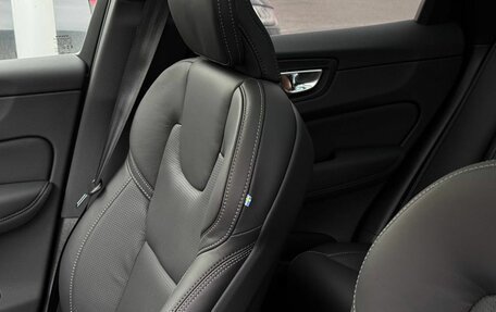 Volvo XC60 II, 2025 год, 8 820 000 рублей, 7 фотография