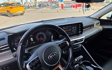 KIA K5, 2021 год, 2 500 000 рублей, 9 фотография