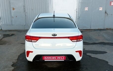 KIA Rio IV, 2018 год, 1 200 000 рублей, 7 фотография
