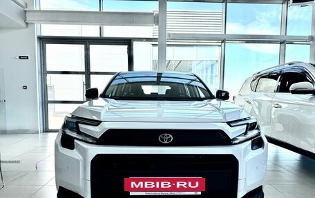 Toyota RAV4, 2025 год, 5 300 000 рублей, 2 фотография