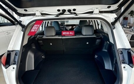 Toyota RAV4, 2025 год, 5 300 000 рублей, 14 фотография