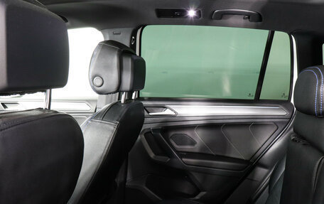 Volkswagen Tiguan II, 2021 год, 4 177 000 рублей, 12 фотография