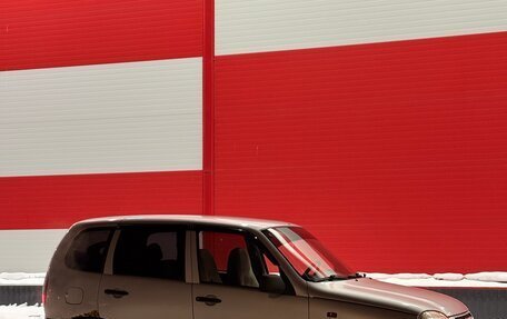 Chevrolet Niva I рестайлинг, 2004 год, 300 000 рублей, 5 фотография