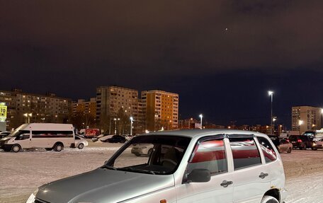 Chevrolet Niva I рестайлинг, 2004 год, 300 000 рублей, 2 фотография