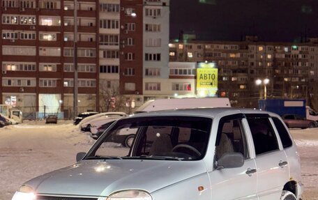 Chevrolet Niva I рестайлинг, 2004 год, 300 000 рублей, 14 фотография