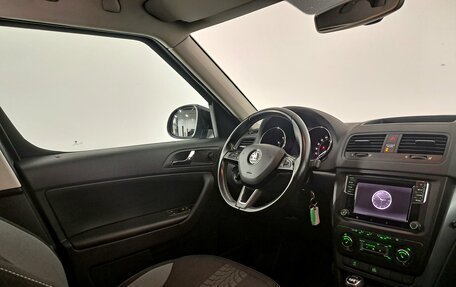 Skoda Yeti I рестайлинг, 2017 год, 1 470 000 рублей, 13 фотография