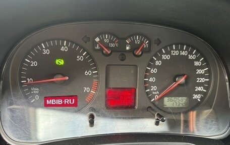 Volkswagen Bora, 2004 год, 270 000 рублей, 3 фотография