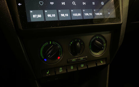 Skoda Rapid I, 2017 год, 1 285 000 рублей, 13 фотография