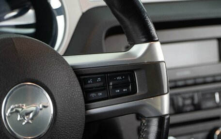 Ford Mustang VI рестайлинг, 2009 год, 2 827 077 рублей, 13 фотография