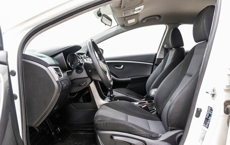 Hyundai i30 II рестайлинг, 2016 год, 868 000 рублей, 25 фотография