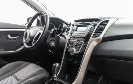 Hyundai i30 II рестайлинг, 2016 год, 868 000 рублей, 31 фотография