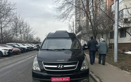 Hyundai Grand Starex Grand Starex I рестайлинг 2, 2014 год, 3 000 000 рублей, 1 фотография