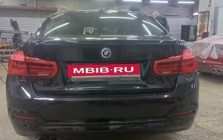 BMW 3 серия, 2018 год, 1 950 000 рублей, 5 фотография