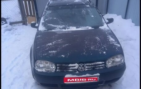 Volkswagen Golf IV, 2001 год, 130 000 рублей, 1 фотография
