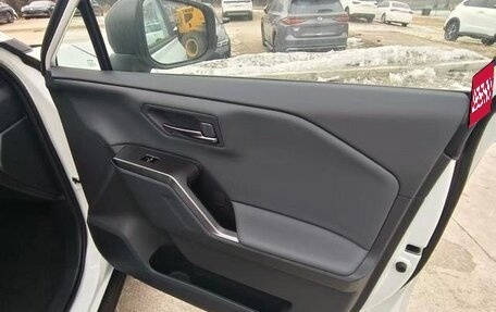 Toyota RAV4, 2026 год, 4 400 000 рублей, 16 фотография