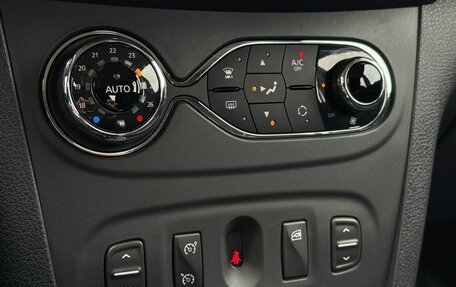 Renault Sandero II рестайлинг, 2016 год, 1 170 000 рублей, 20 фотография