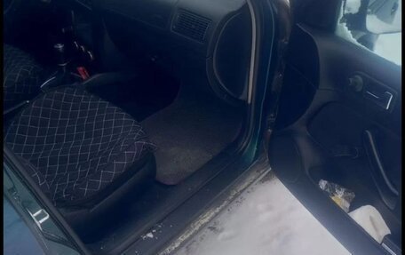 Volkswagen Golf IV, 2001 год, 130 000 рублей, 4 фотография