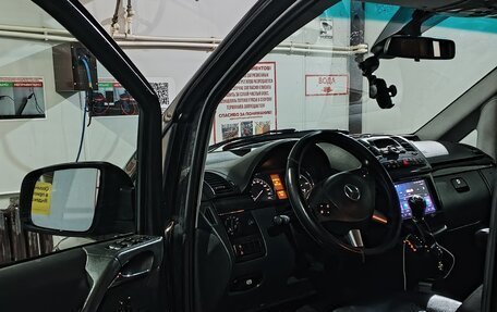 Mercedes-Benz Viano, 2013 год, 2 900 000 рублей, 20 фотография