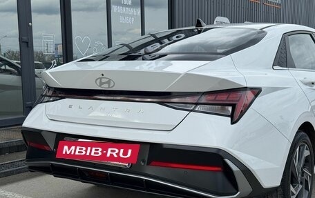 Hyundai Elantra, 2024 год, 2 699 000 рублей, 8 фотография