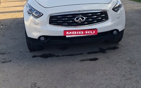 Infiniti FX II, 2010 год, 1 350 000 рублей, 2 фотография