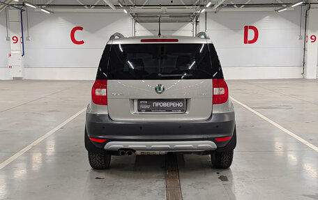 Skoda Yeti I рестайлинг, 2012 год, 1 032 000 рублей, 6 фотография