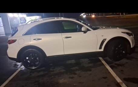 Infiniti FX II, 2010 год, 1 350 000 рублей, 7 фотография