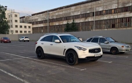 Infiniti FX II, 2010 год, 1 350 000 рублей, 4 фотография