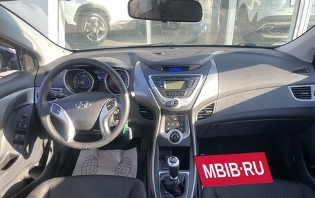 Hyundai Elantra V, 2011 год, 850 000 рублей, 11 фотография
