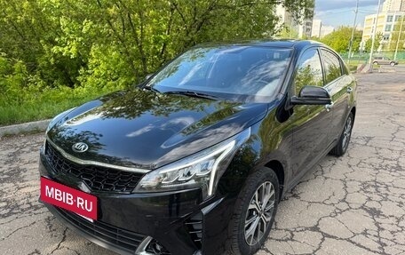 KIA Rio IV, 2020 год, 1 875 000 рублей, 2 фотография