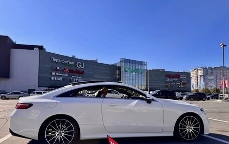 Mercedes-Benz E-Класс, 2017 год, 4 490 000 рублей, 3 фотография