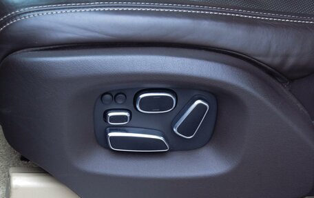 Land Rover Range Rover IV рестайлинг, 2013 год, 2 699 000 рублей, 27 фотография