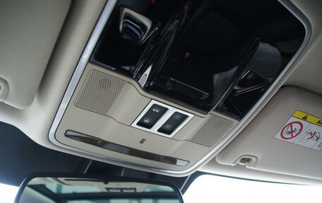 Land Rover Range Rover IV рестайлинг, 2013 год, 2 699 000 рублей, 32 фотография