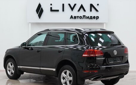 Volkswagen Touareg III, 2011 год, 1 805 000 рублей, 4 фотография