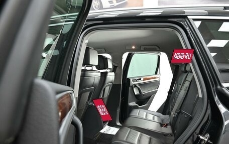 Volkswagen Touareg III, 2011 год, 1 805 000 рублей, 10 фотография