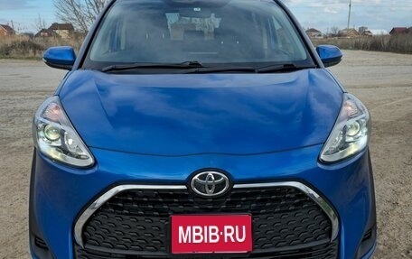 Toyota Sienta II, 2019 год, 1 350 000 рублей, 1 фотография