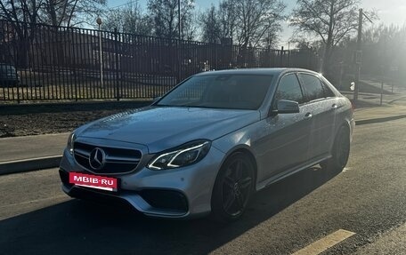 Mercedes-Benz E-Класс, 2013 год, 2 250 000 рублей, 2 фотография